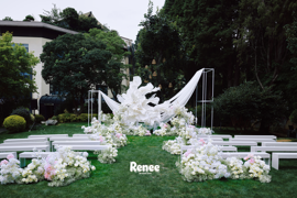When Wind Meets Bloom｜风与花开的约定婚礼图片