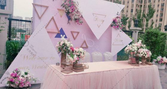 硕鼠和咩咩的Pink Party-婚礼策划图片