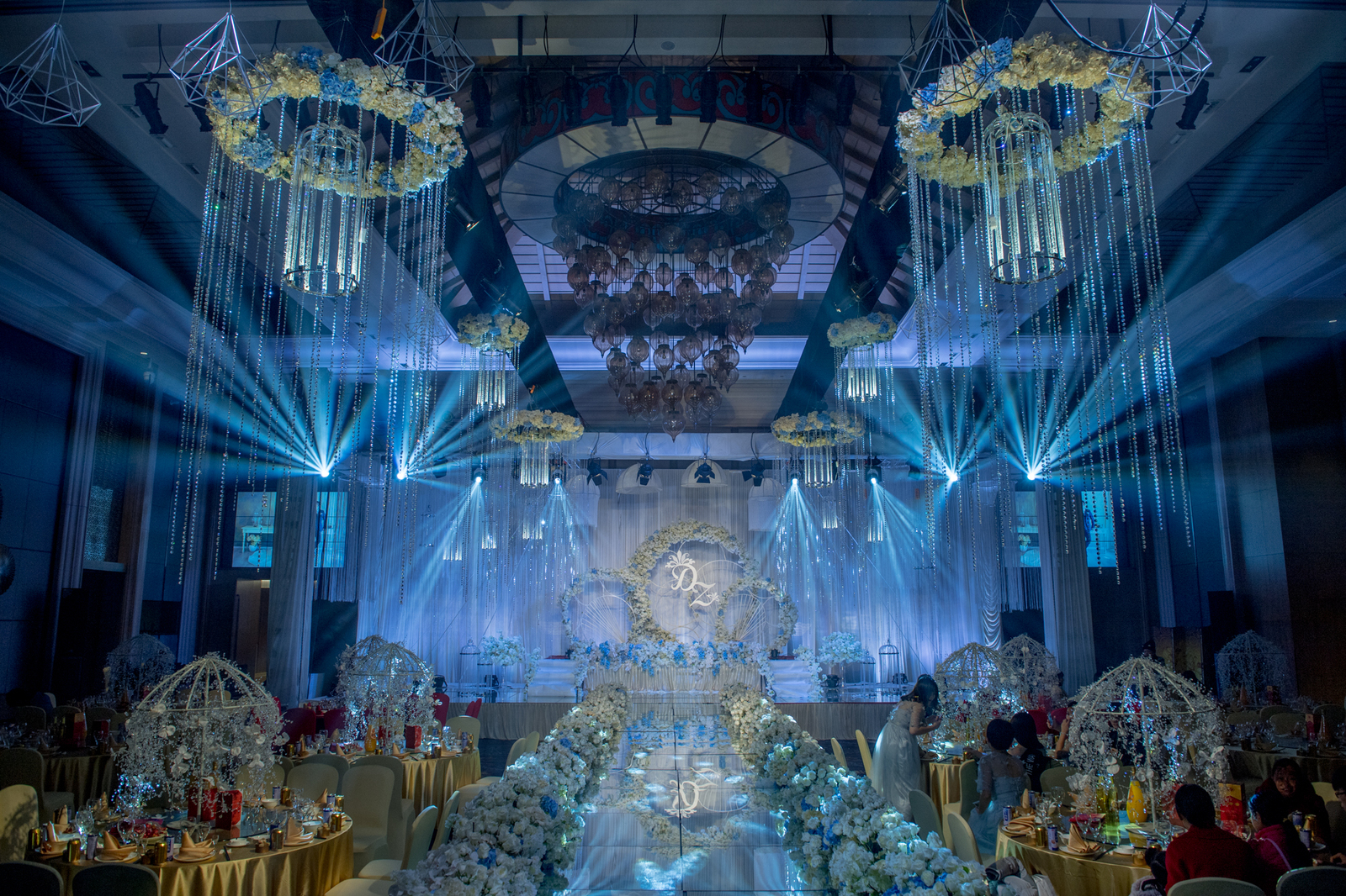 守护 白色婚礼 蓝色婚礼 灰色婚礼 室内婚礼 唯美婚礼 大气婚礼 西式婚礼 澄海情定今生婚庆中心