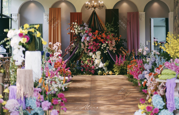 海岛风婚礼-黄室内西式婚礼照片