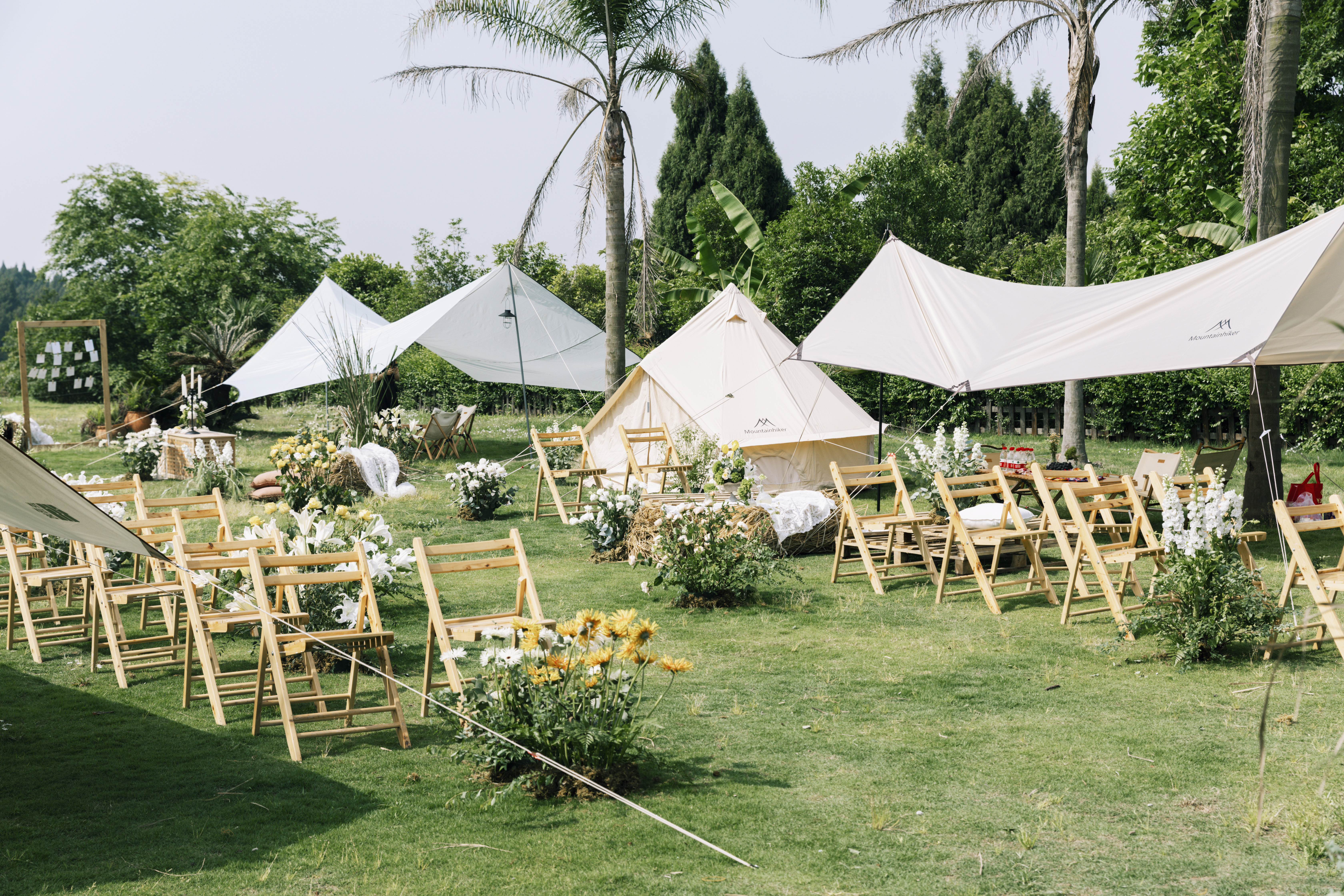 露营式帐篷婚礼黄色主题户外主题现场布置图片_效果图_策划价格-找我