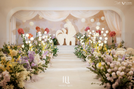 鸢尾花婚礼图片