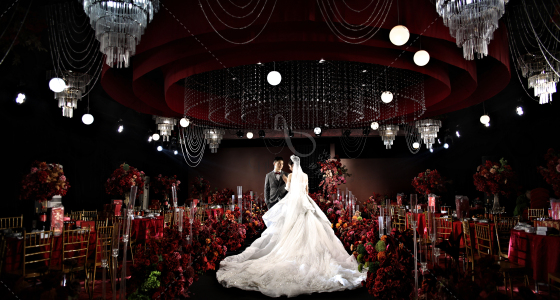 红黑色大棚婚礼-婚礼策划图片
