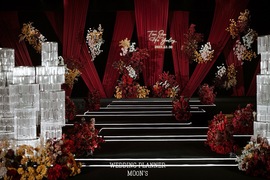 红色秀场风婚礼图片