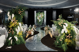 爱意如绿茵流淌婚礼图片