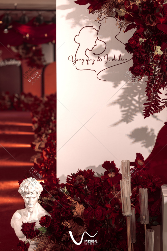 红色复古-红室内唯美婚礼照片