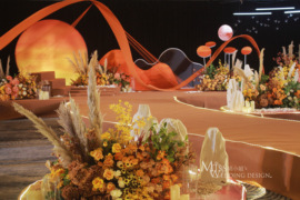 落日余晖婚礼图片