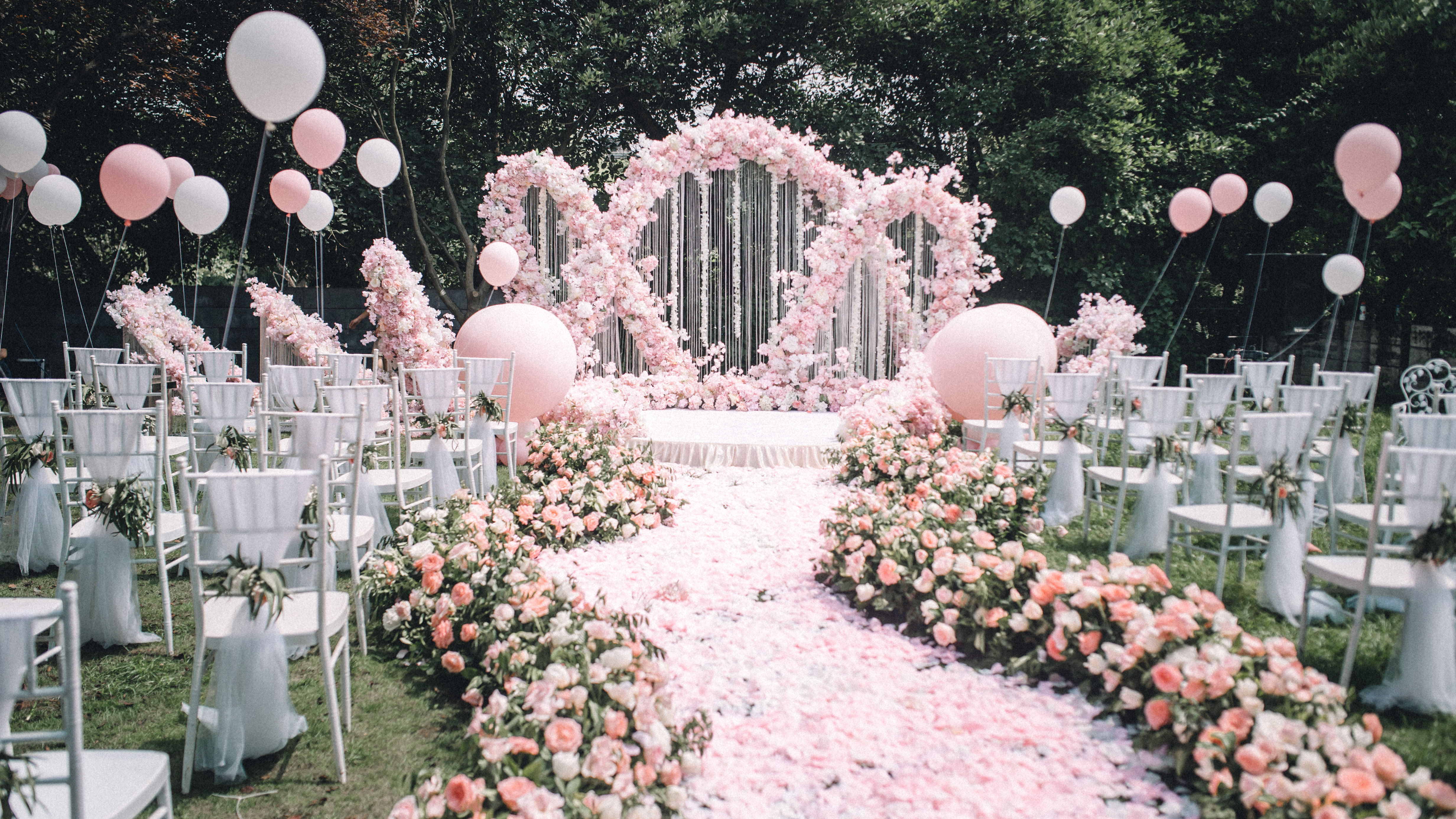 玫瑰花婚礼布置效果图图片