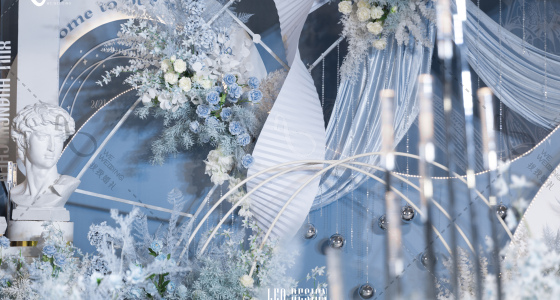 雾霾蓝小层高吊顶清新婚礼-婚礼策划图片