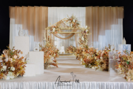 初春里最甜的奶茶婚礼图片