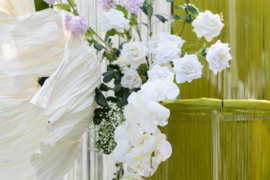 粉紫色草坪婚礼婚礼图片