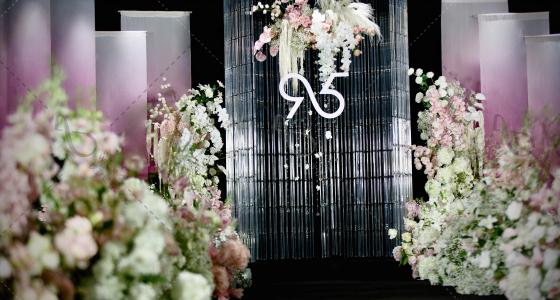 白粉色韩式水晶小众婚礼｜“ 9 & 5 ”-婚礼策划图片