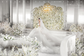 白色歌剧院之夜婚礼图片