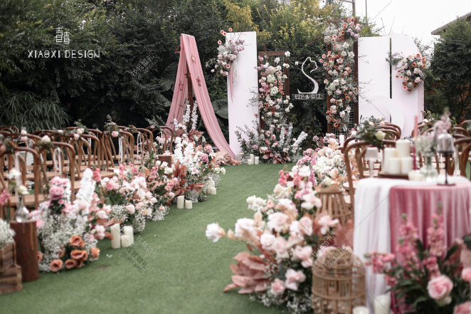 粉色浪漫-白户外梦幻婚礼照片